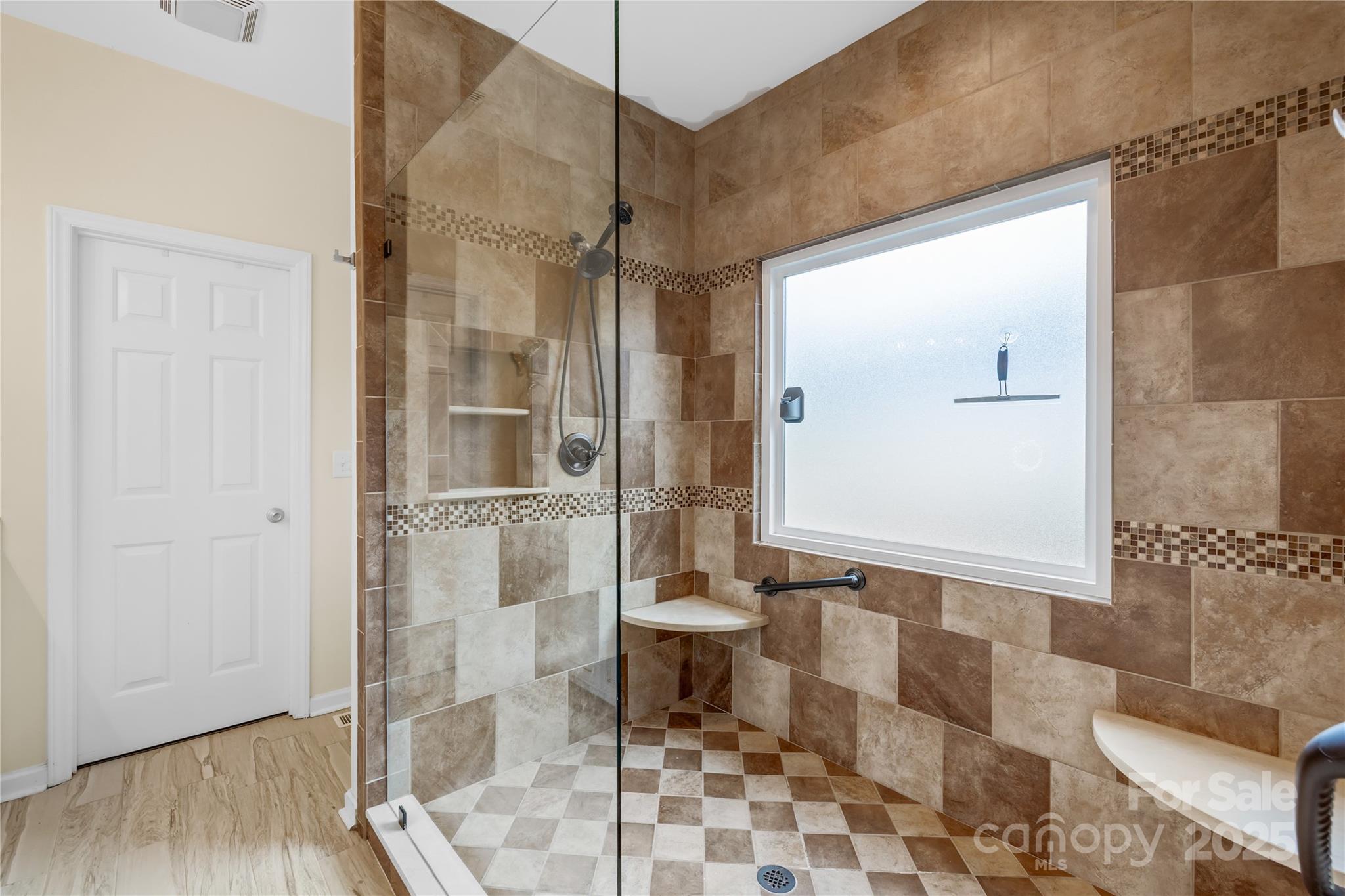 Cornelius, North Carolina, 28031, United States, 3 Bedrooms Bedrooms, ,3 BathroomsBathrooms,Residential,For Sale,1981519