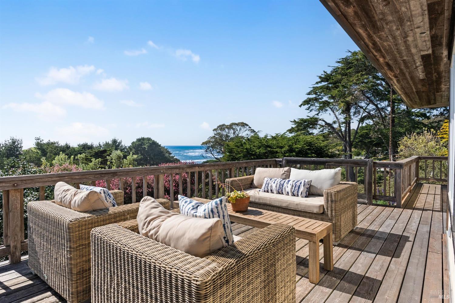 Bolinas, California, 94924, United States, 2 Bedrooms Bedrooms, ,3 BathroomsBathrooms,Residential,For Sale,1906337