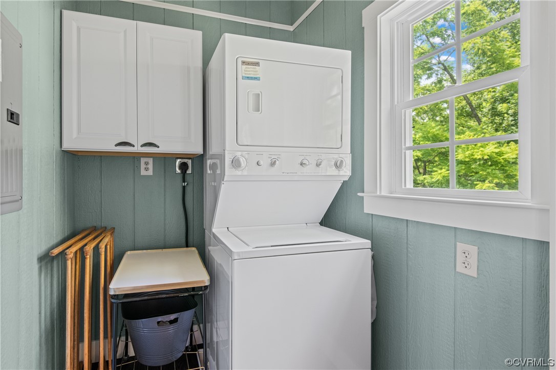 New Canton, Virginia, 23123, United States, 3 Bedrooms Bedrooms, ,2 BathroomsBathrooms,Residential,For Sale,1929008