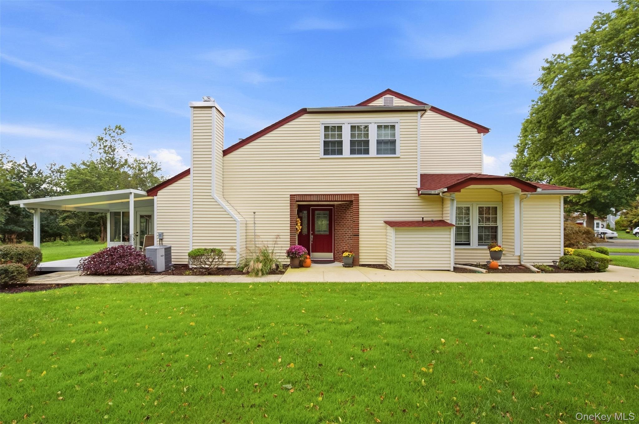Hancock Ct, Coram, NY 11727 #1