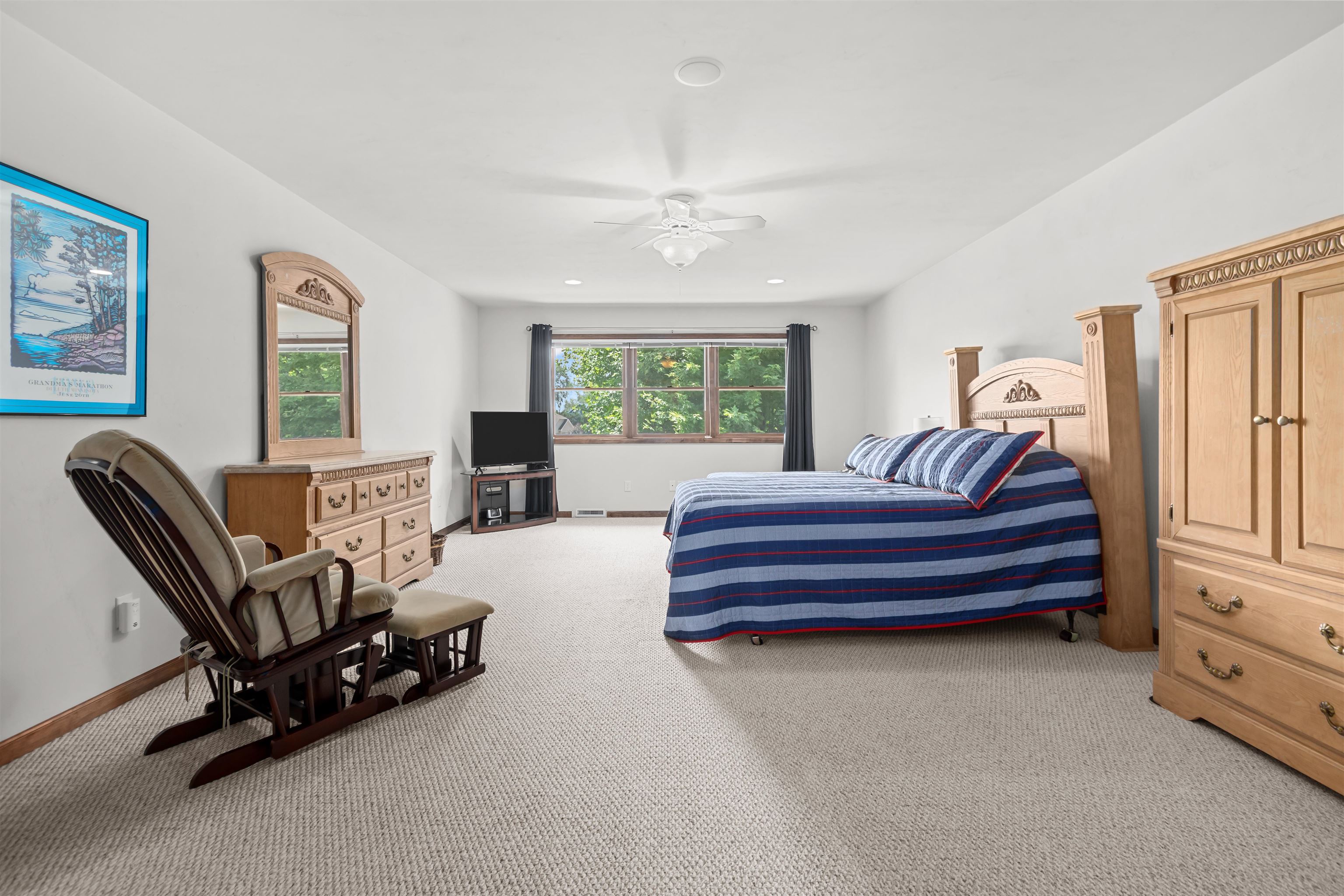 Menasha, Wisconsin, 54952, United States, 3 Bedrooms Bedrooms, ,3 BathroomsBathrooms,Residential,For Sale,1981265