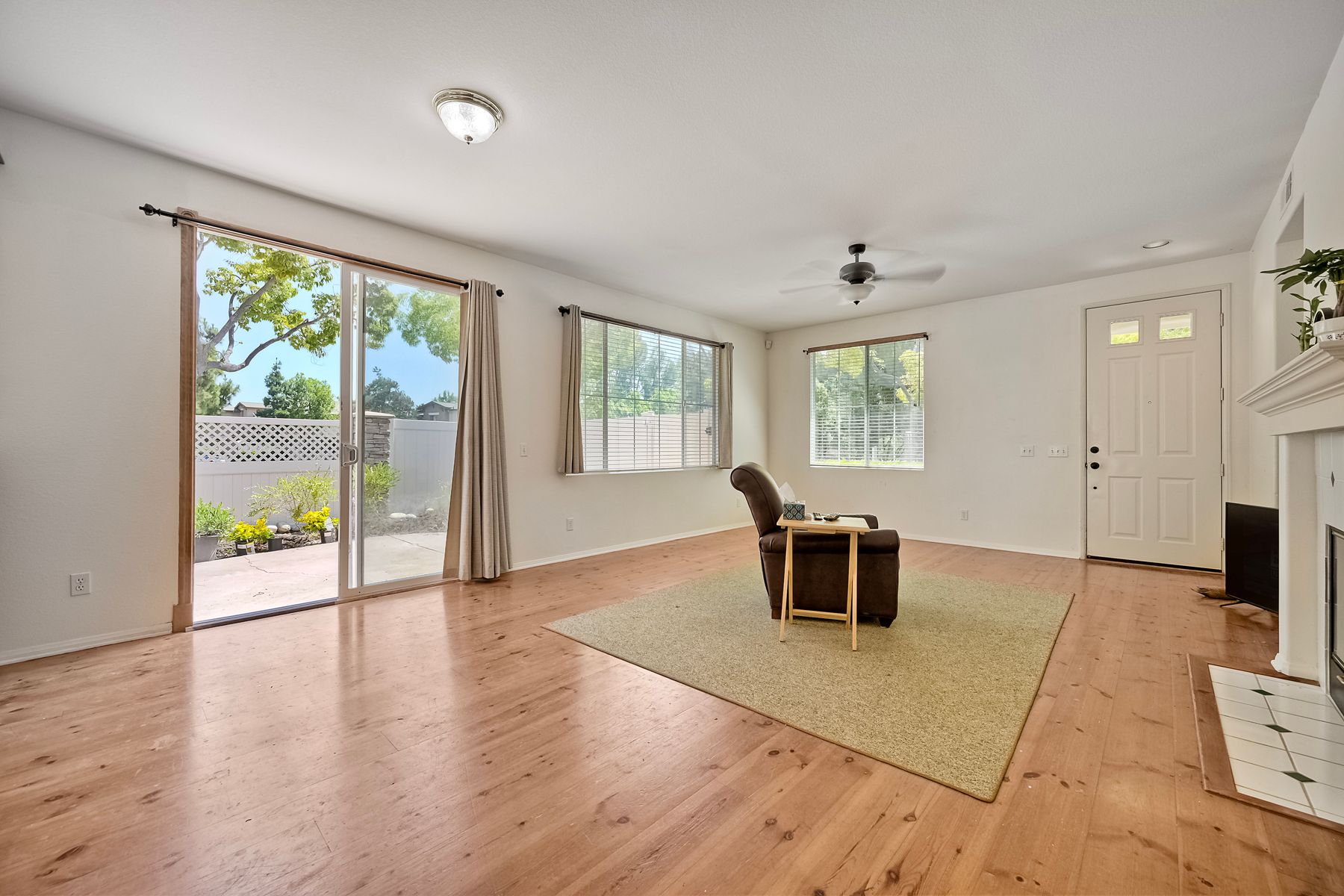San Diego, California, 92123, United States, 3 Bedrooms Bedrooms, ,2 BathroomsBathrooms,Residential,For Sale,1914206