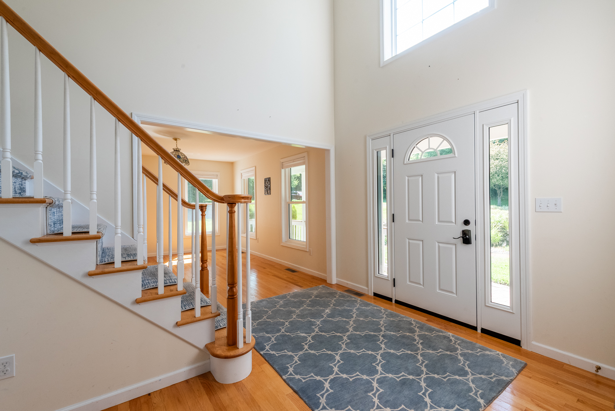  Classic Colonial Nestled on 3 Private Acres in Autumn Ridge - 物件實景