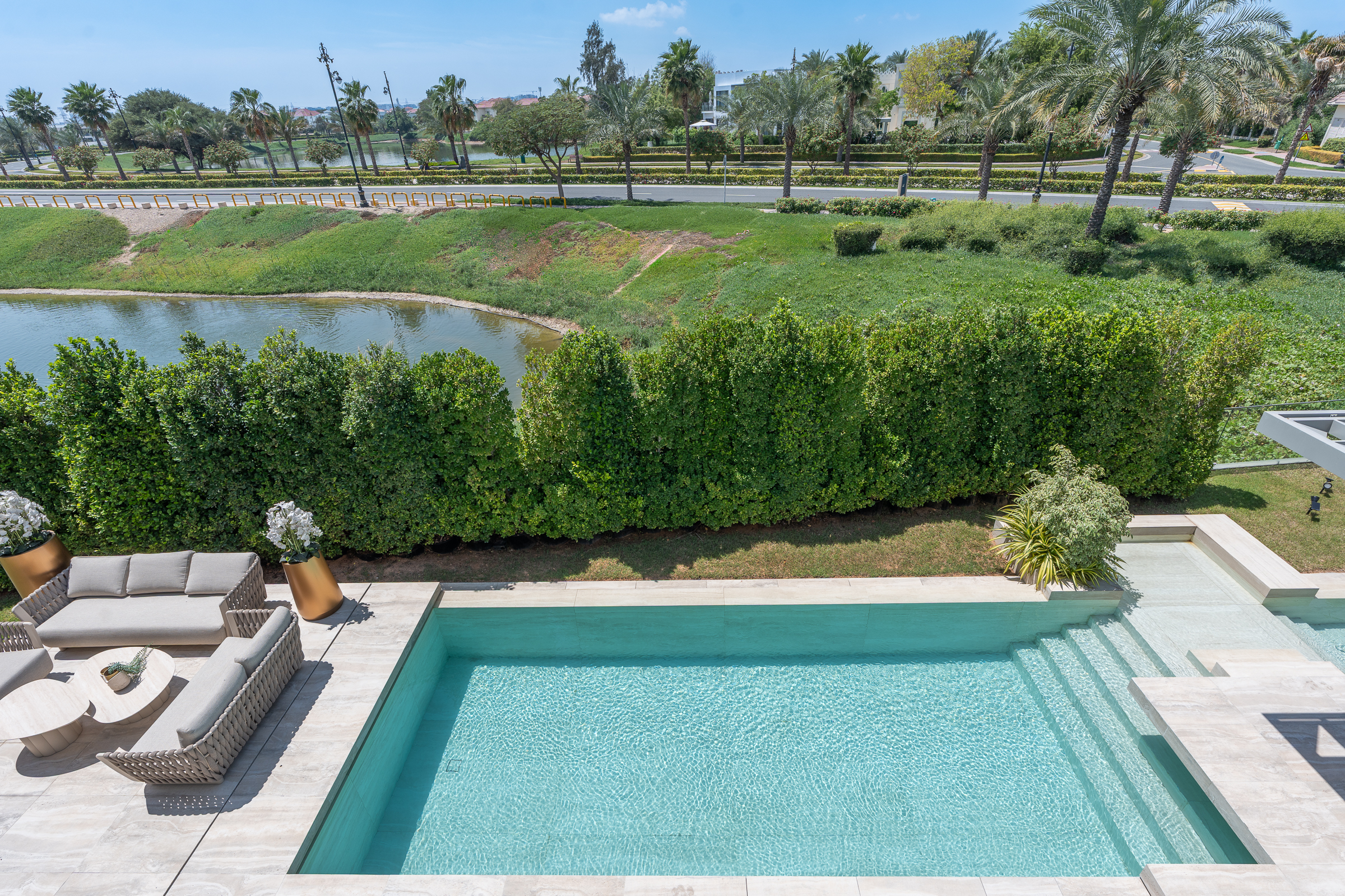  Ready-to-Move Lakefront Villa in Jumeirah Islands - 物件實景