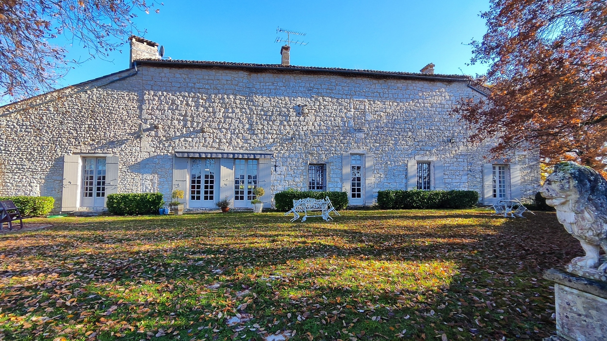  Medieval fortified property near Duras - 物件實景