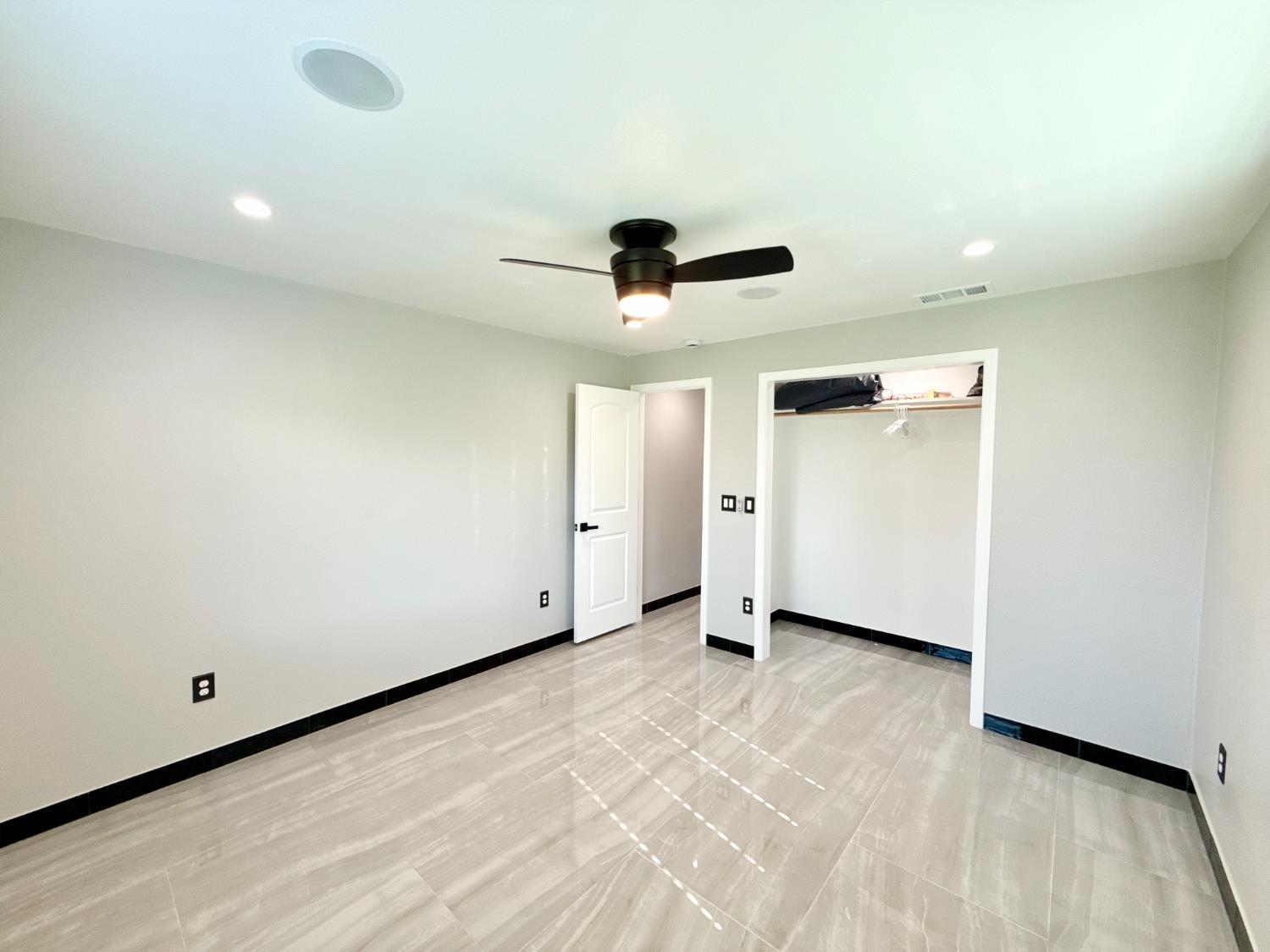 Chowchilla, California, 93610, United States, 3 Bedrooms Bedrooms, ,2 BathroomsBathrooms,Residential,For Sale,1993828