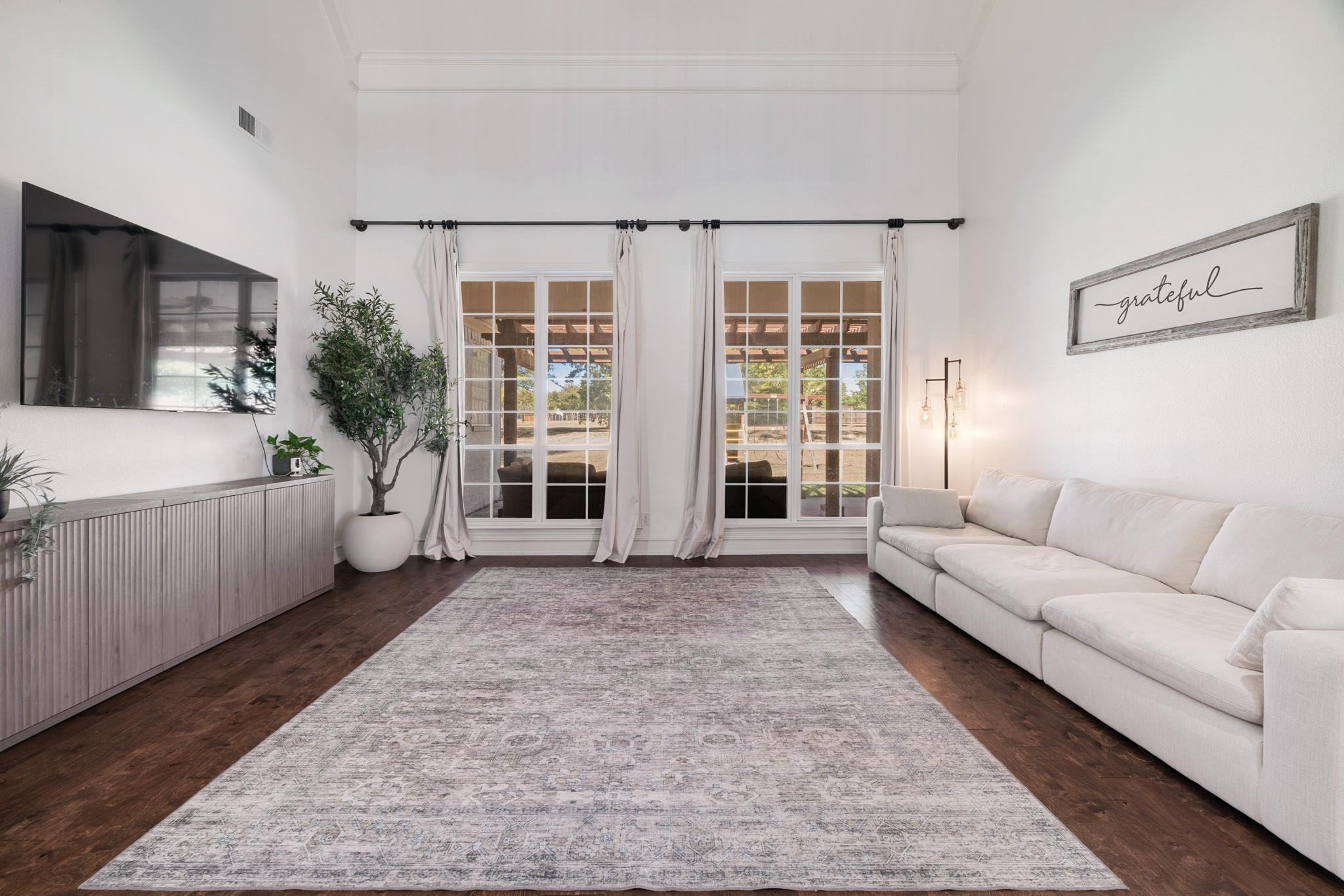 Paris, Texas, 75462, United States, 5 Bedrooms Bedrooms, ,4 BathroomsBathrooms,Residential,For Sale,1977755