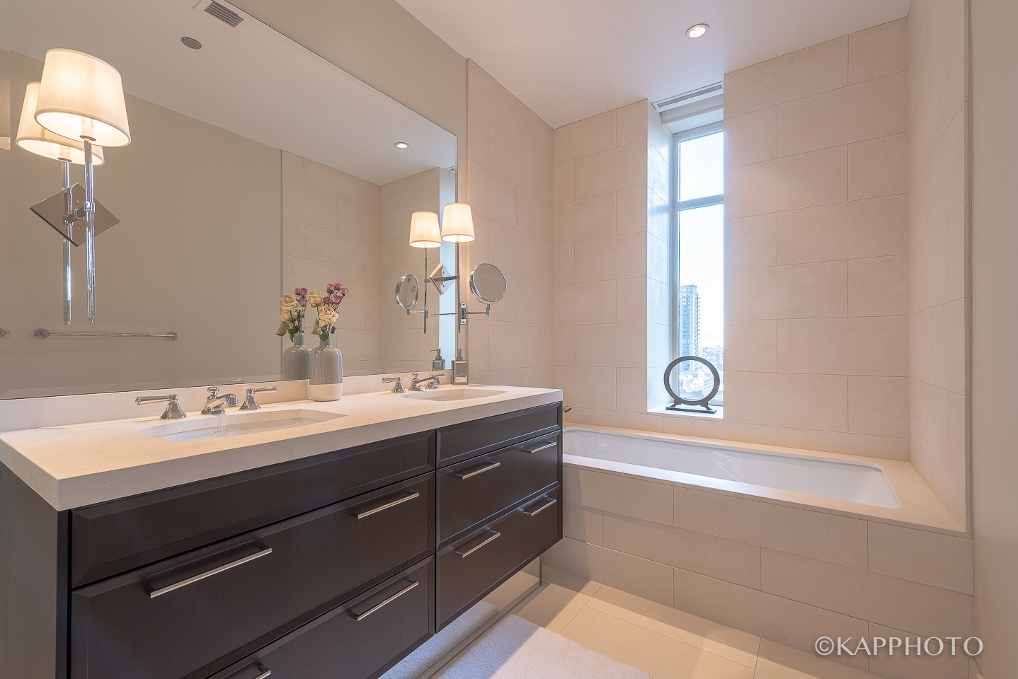 Chicago, Illinois, 60611, United States, 2 Bedrooms Bedrooms, ,3 BathroomsBathrooms,Residential,For Sale,2000135