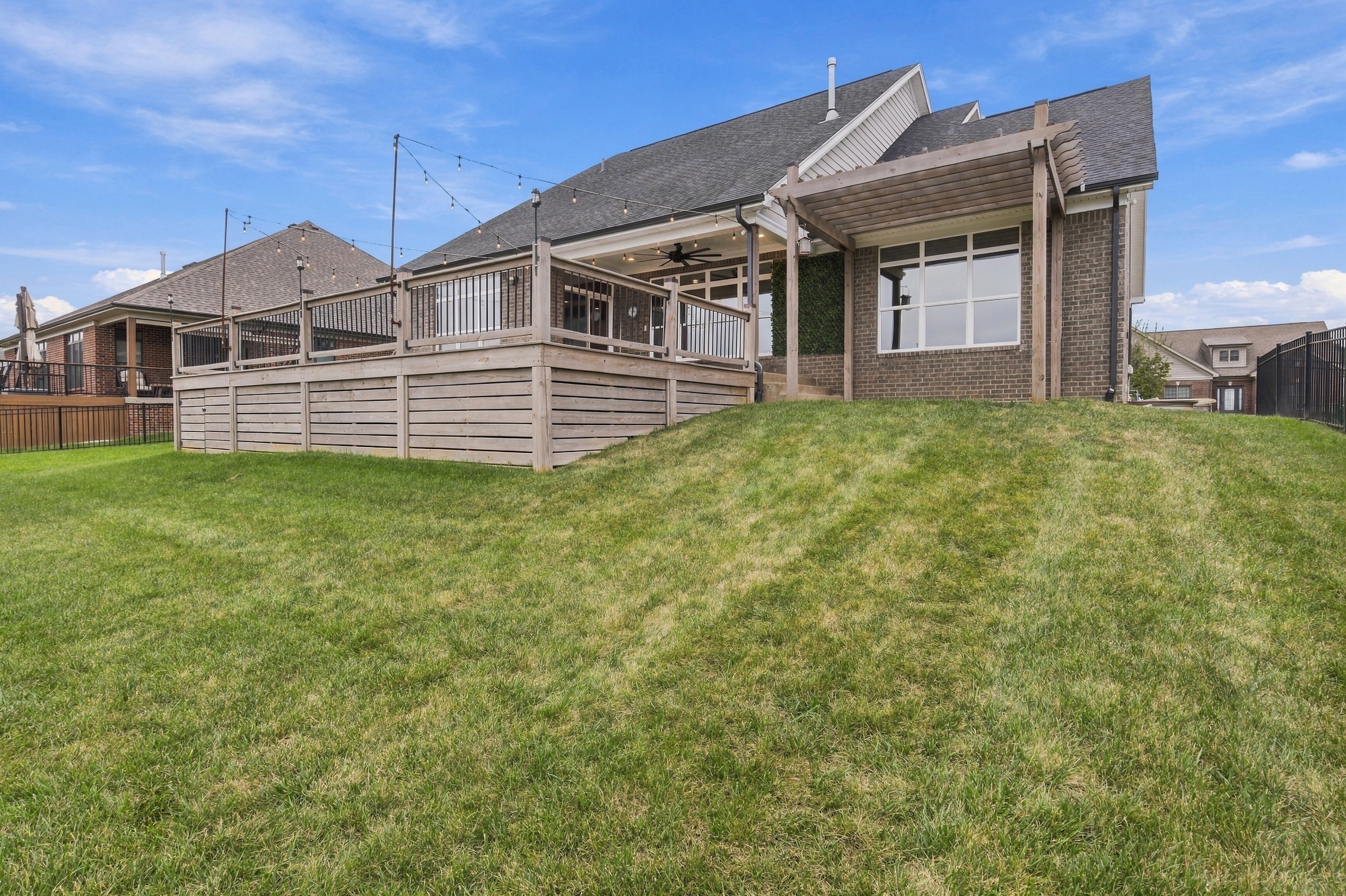  2008 Scenic Lakes Drive, Louisville, KY 40245 - 物件實景
