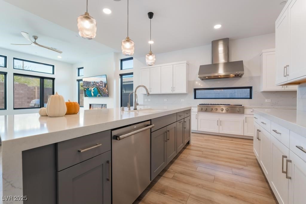 Las Vegas, Nevada, 89138, United States, 4 Bedrooms Bedrooms, ,4 BathroomsBathrooms,Residential,For Sale,1834695