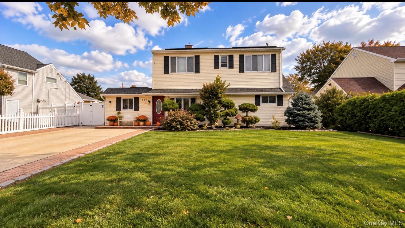 Twin Ln, Wantagh, NY 11793 #1