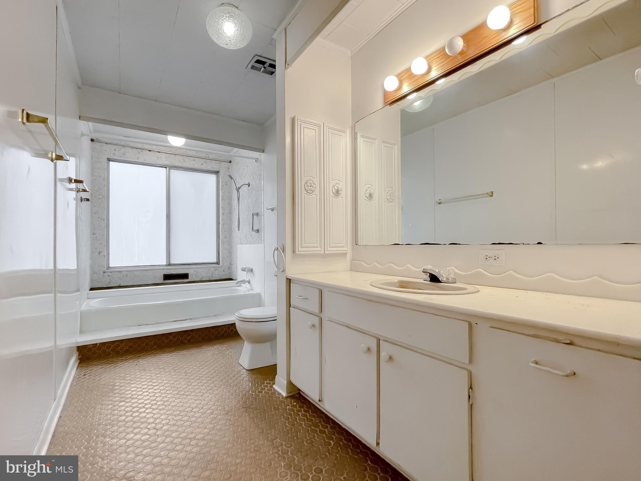 Hollywood, Maryland, 20636, United States, 3 Bedrooms Bedrooms, ,2 BathroomsBathrooms,Residential,For Sale,1977311