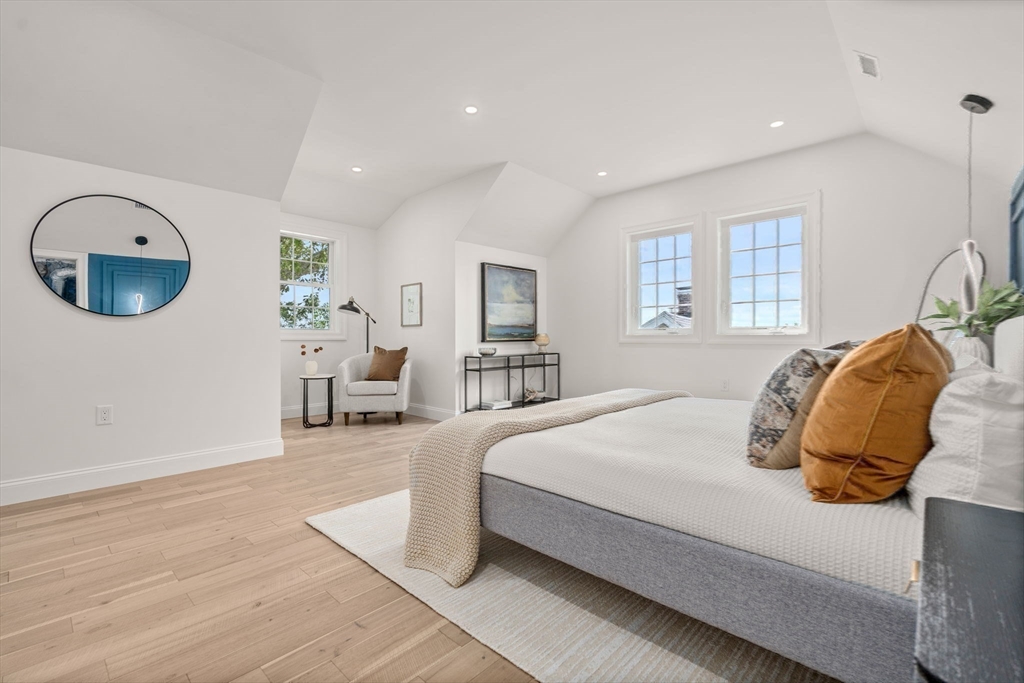 Quincy, Massachusetts, 02169, United States, 4 Bedrooms Bedrooms, ,3 BathroomsBathrooms,Residential,For Sale,1932298