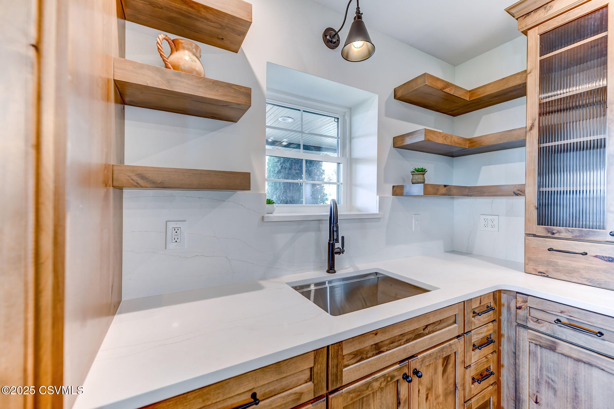 Berwick, Pennsylvania, 18603, United States, 4 Bedrooms Bedrooms, ,2 BathroomsBathrooms,Residential,For Sale,1993834