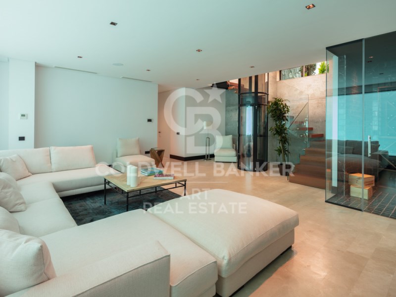 Marbella, Andalusia, ES, 5 Bedrooms Bedrooms, ,6 BathroomsBathrooms,Residential,For Sale,1804123