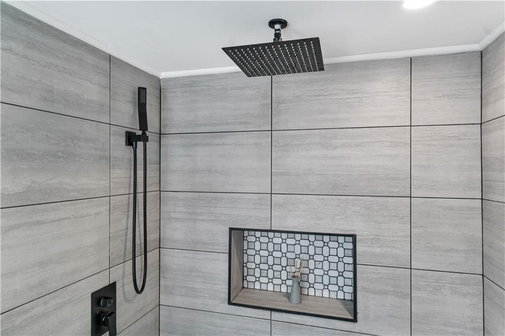 Providence, Rhode Island, 02906, United States, 3 Bedrooms Bedrooms, ,3 BathroomsBathrooms,Residential,For Sale,2007479