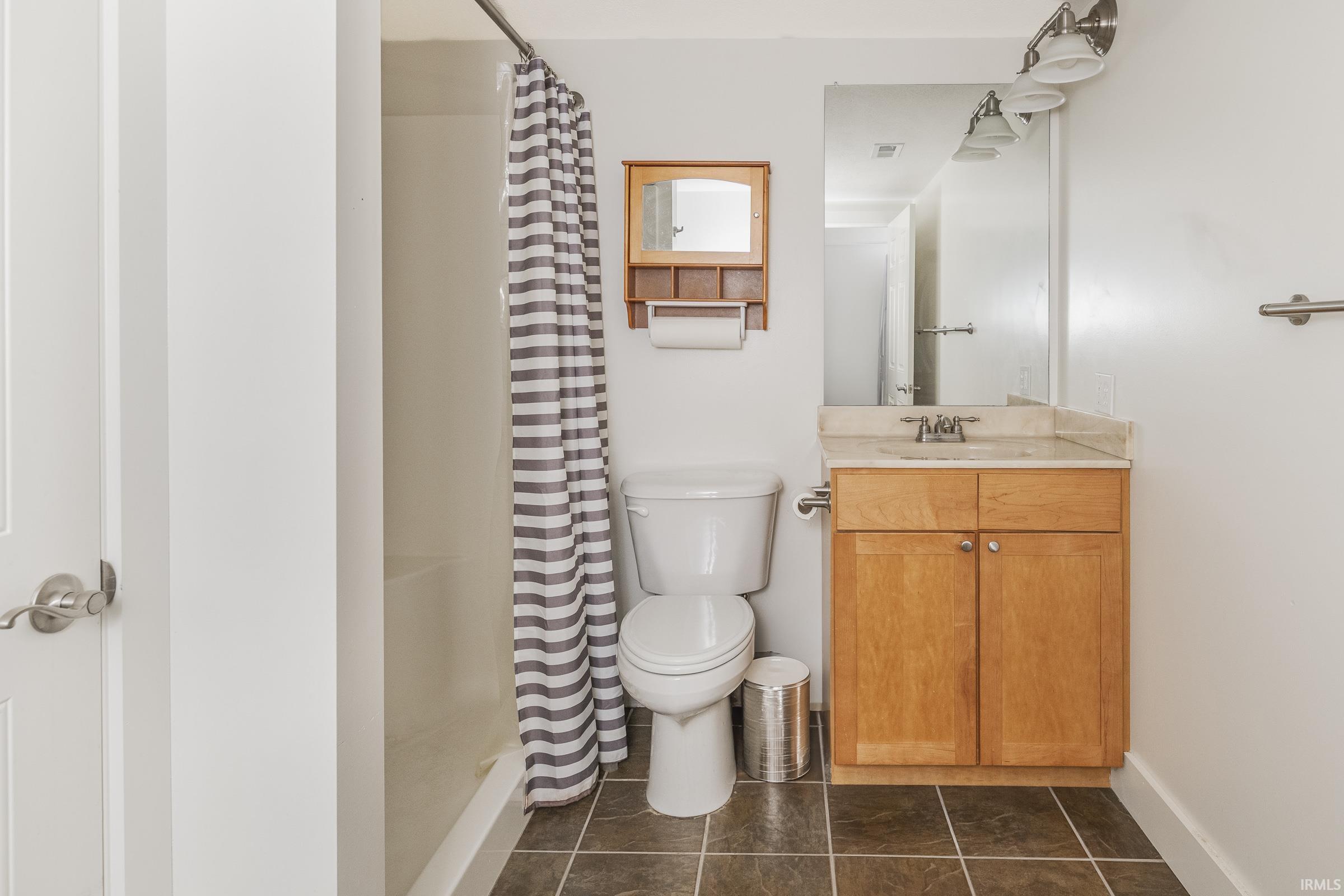 Bloomington, Indiana, 47401, United States, 4 Bedrooms Bedrooms, ,4 BathroomsBathrooms,Residential,For Sale,1977226