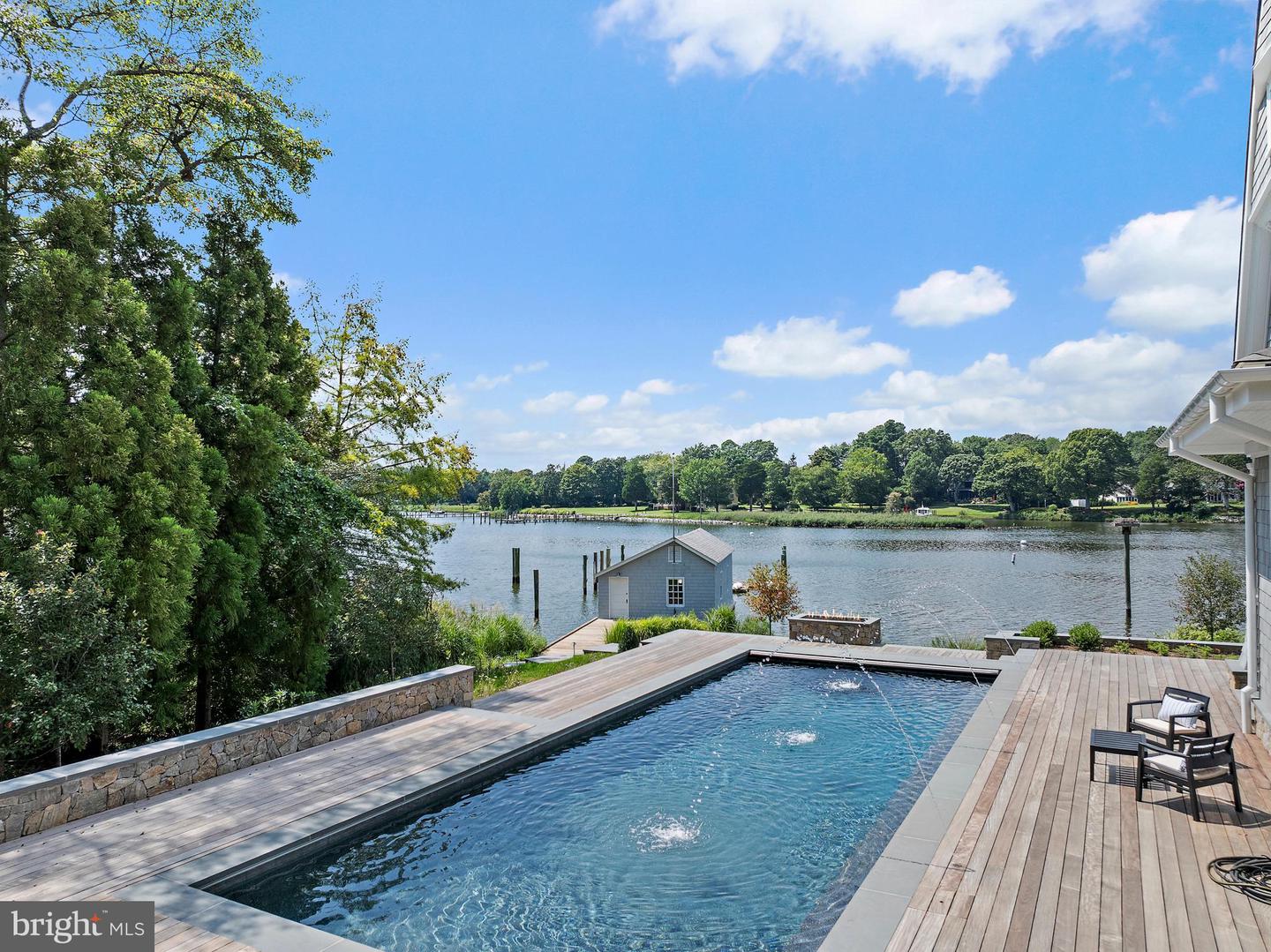 Annapolis, Maryland, 21403, United States, 4 Bedrooms Bedrooms, ,6 BathroomsBathrooms,Residential,For Sale,1940452
