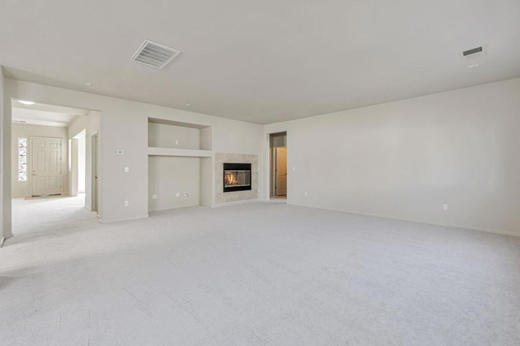 Pittsburg, California, 94565, United States, 6 Bedrooms Bedrooms, ,5 BathroomsBathrooms,Residential,For Sale,1791756