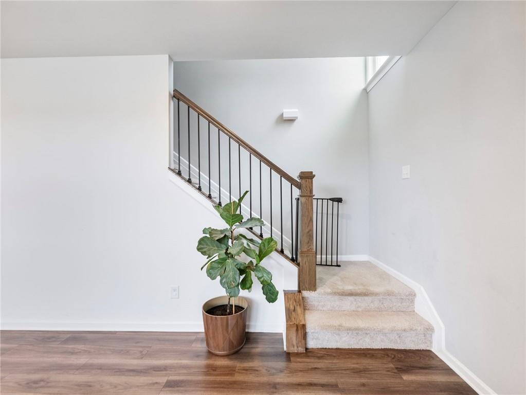 Cumming, Georgia, 30028, United States, 5 Bedrooms Bedrooms, ,3 BathroomsBathrooms,Residential,For Sale,2033115