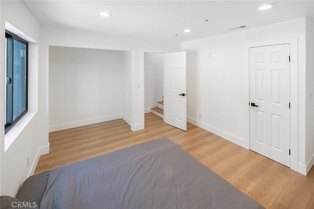 Big Bear Lake, California, 92315, United States, 3 Bedrooms Bedrooms, ,2 BathroomsBathrooms,Residential,For Sale,1896398