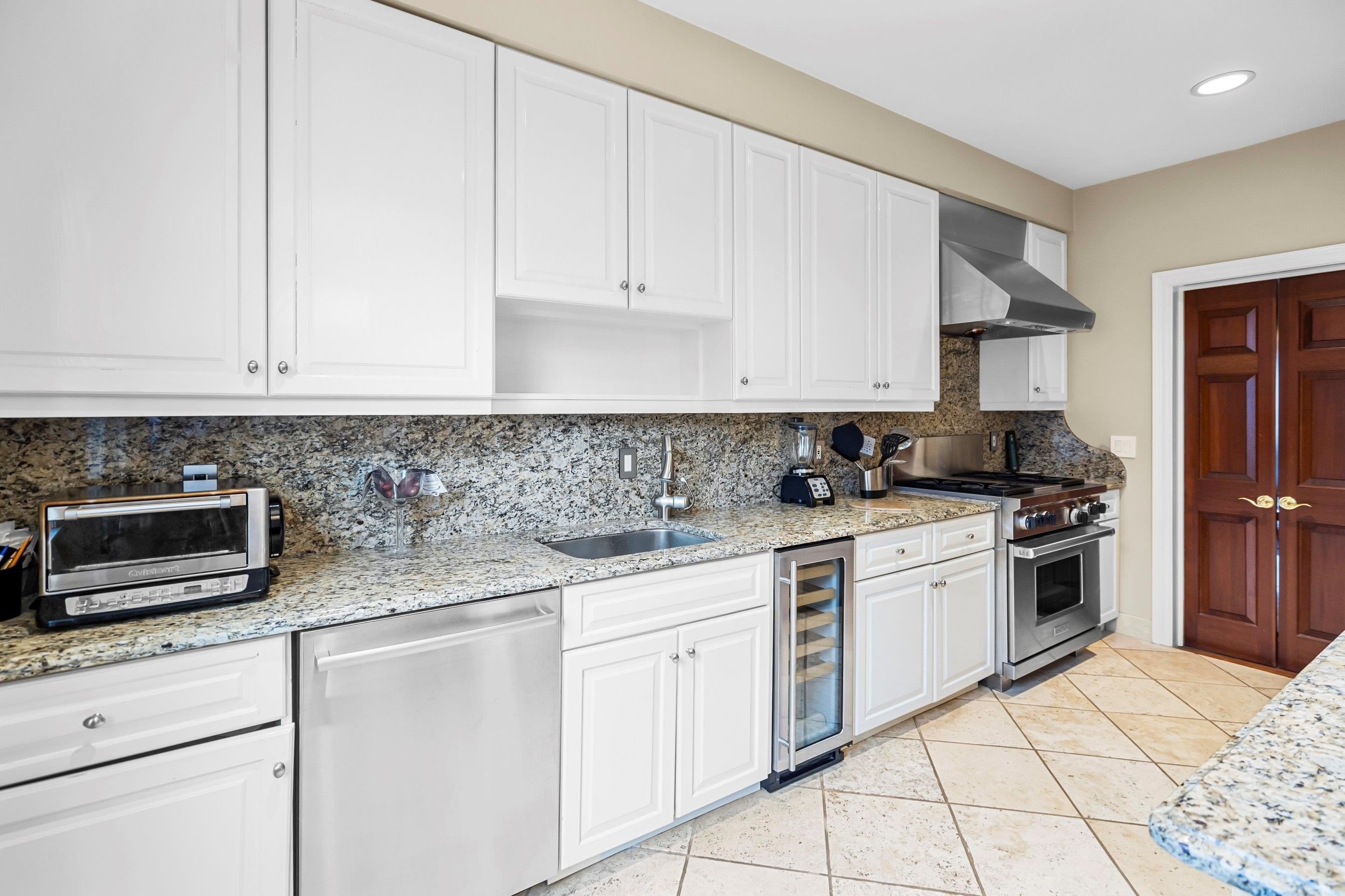 JC, Greenville, New Jersey, 07305, United States, 4 Bedrooms Bedrooms, ,3 BathroomsBathrooms,Residential,For Sale,1984499