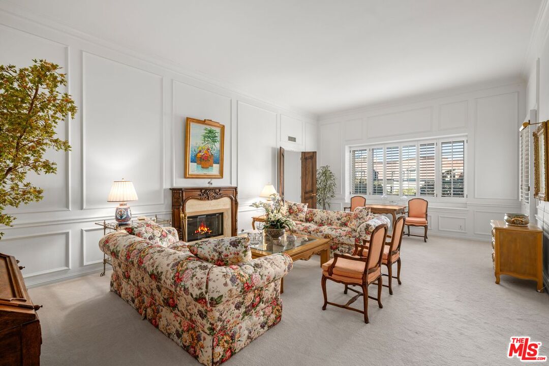 Los Angeles, California, 90067, United States, 3 Bedrooms Bedrooms, ,5 BathroomsBathrooms,Residential,For Sale,1924921