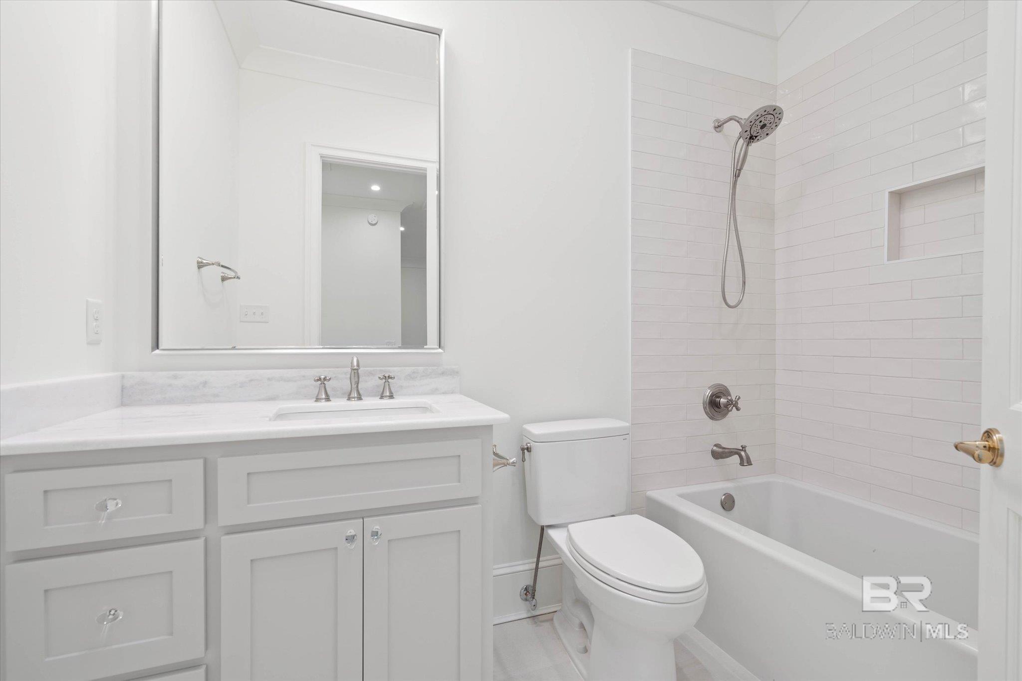 Fairhope, Alabama, 36532, United States, 4 Bedrooms Bedrooms, ,4 BathroomsBathrooms,Residential,For Sale,1838999