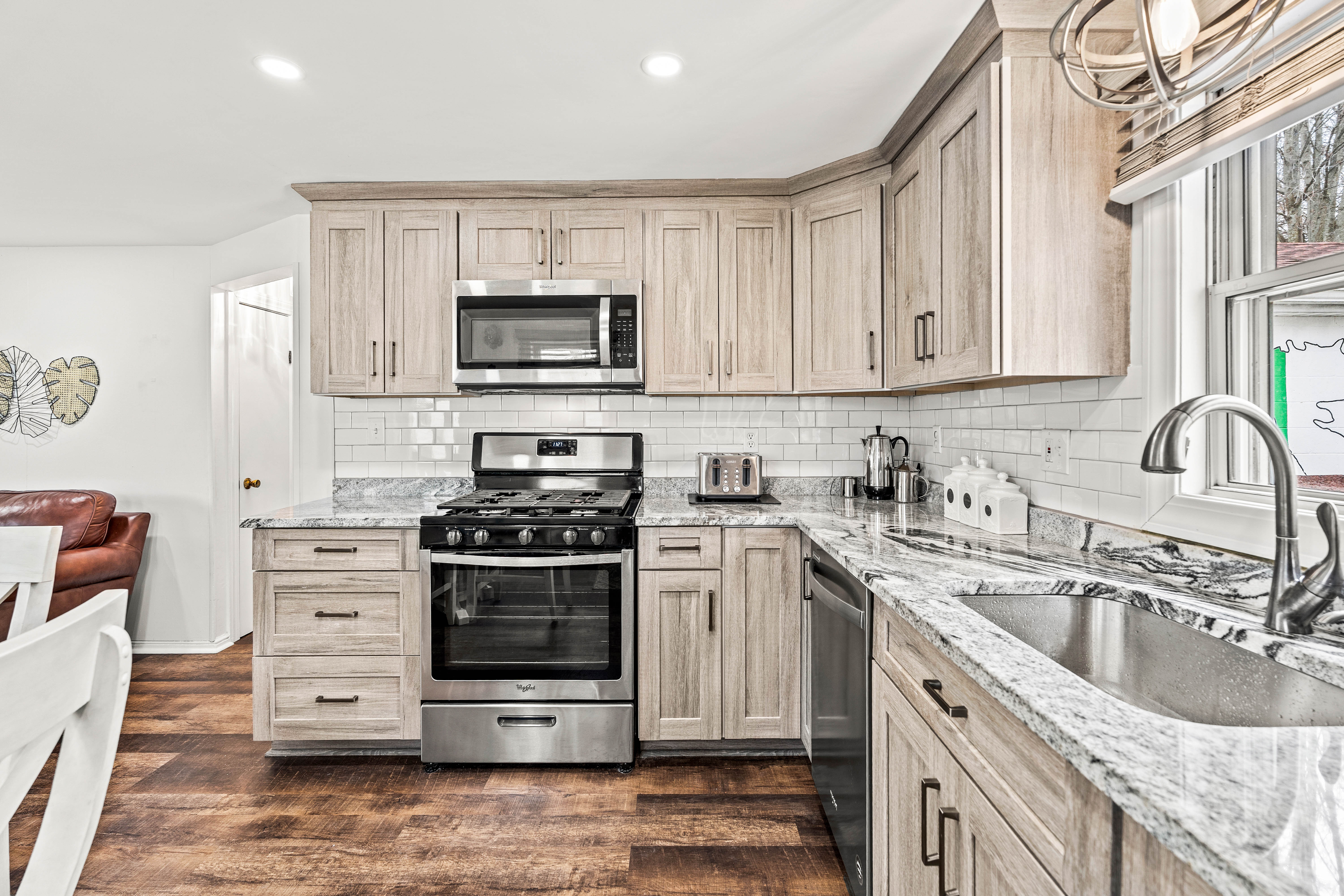  11 Arnold Road, Peabody, MA, 01960 - 物件實景