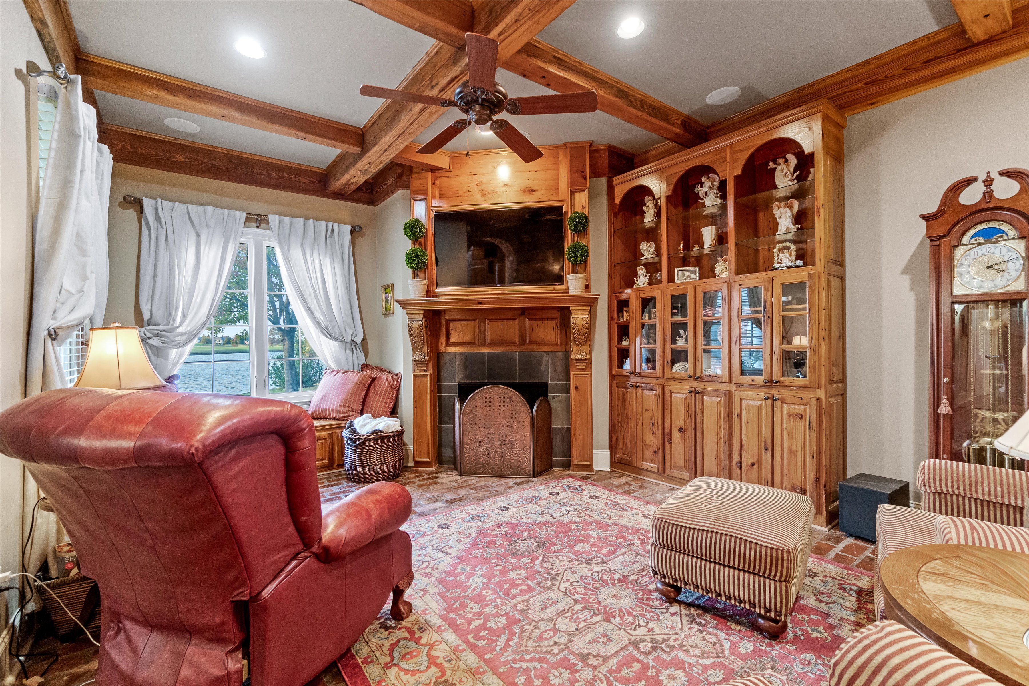 Baton Rouge, Louisiana, 70810, United States, 5 Bedrooms Bedrooms, ,6 BathroomsBathrooms,Residential,For Sale,2002046