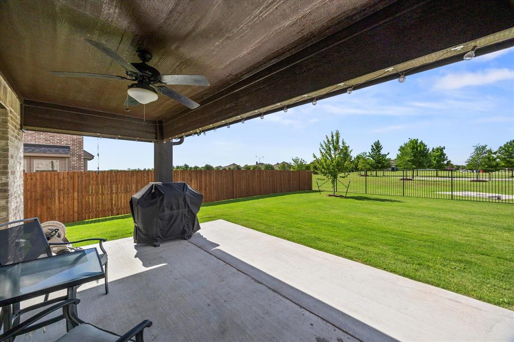Waxahachie, Texas, 75165, United States, 5 Bedrooms Bedrooms, ,5 BathroomsBathrooms,Residential,For Sale,1828545
