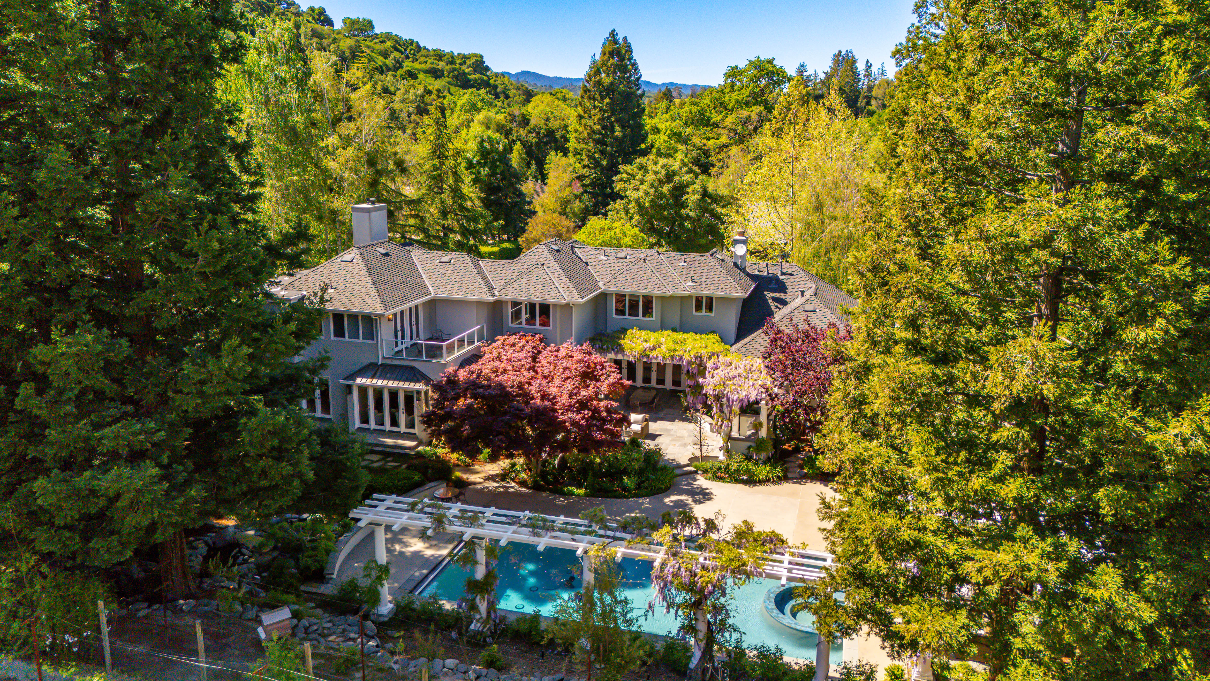  Elegant Vineyard Estate with Resort-Like Grounds - 物件實景
