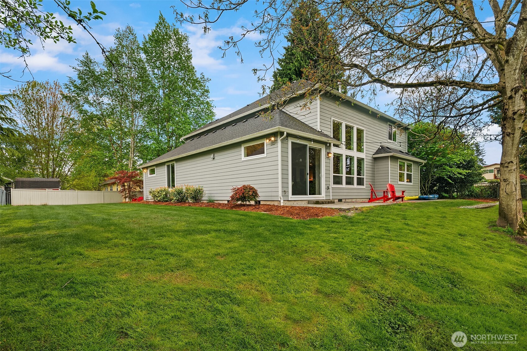 Tukwila, Washington, 98178, United States, 2 Bedrooms Bedrooms, ,Residential,For Sale,1847489