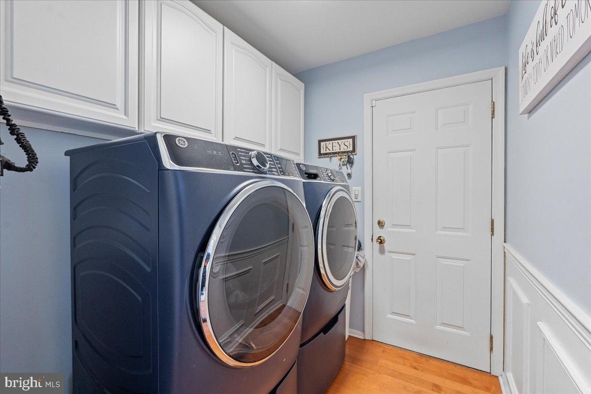WILLIAMSTOWN, New Jersey, 08094, United States, 4 Bedrooms Bedrooms, ,3 BathroomsBathrooms,Residential,For Sale,1914330