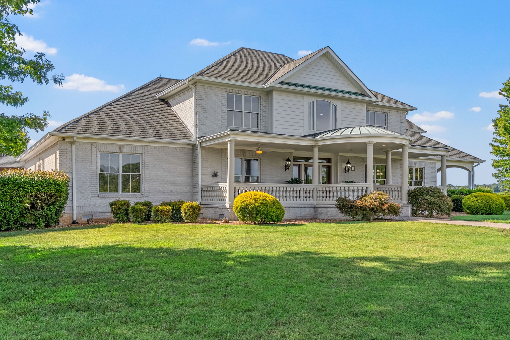 Clarksville, Tennessee, 37040, United States, 4 Bedrooms Bedrooms, ,4 BathroomsBathrooms,Residential,For Sale,1981354