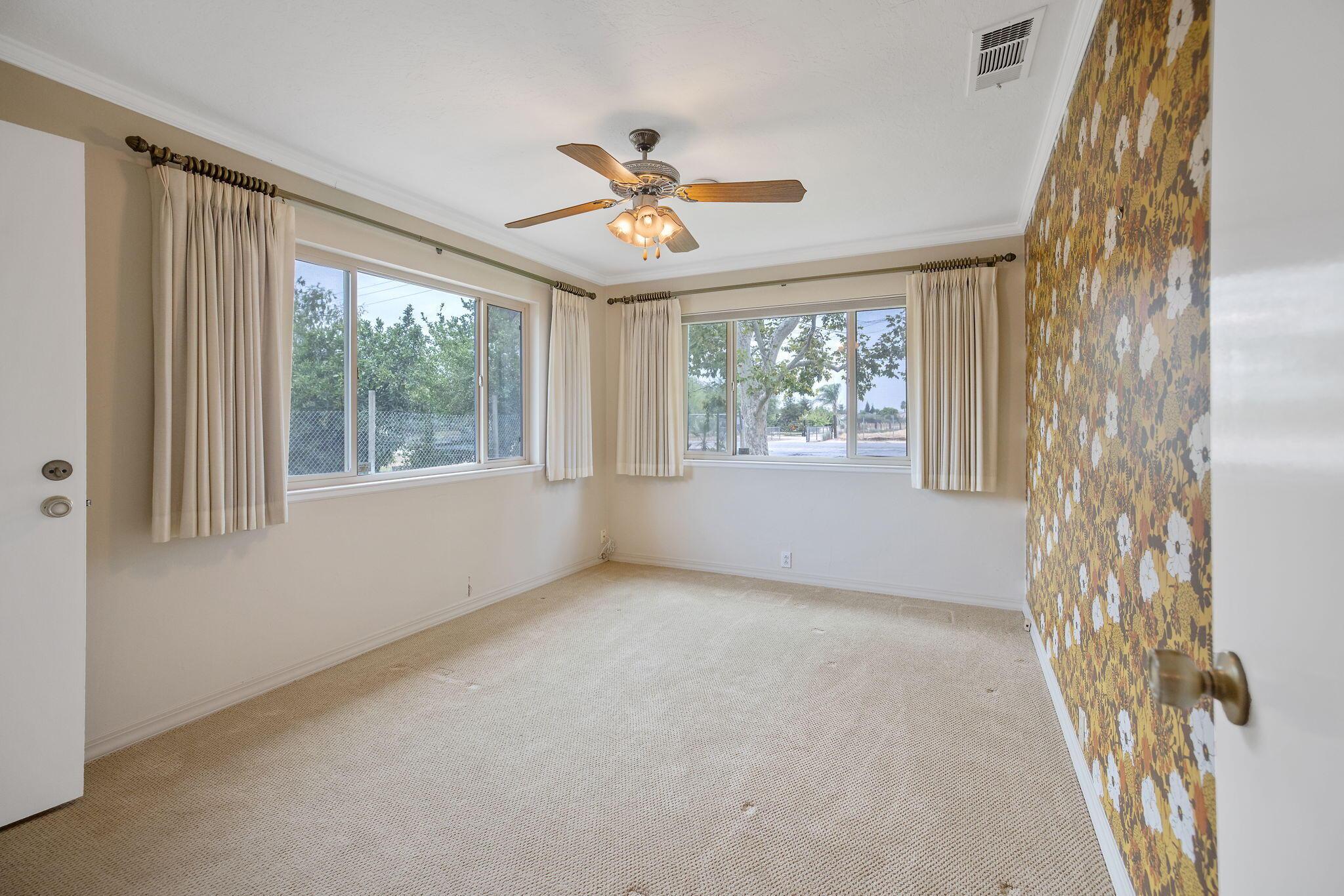 Fresno, California, 93722, United States, 3 Bedrooms Bedrooms, ,2 BathroomsBathrooms,Residential,For Sale,1984127