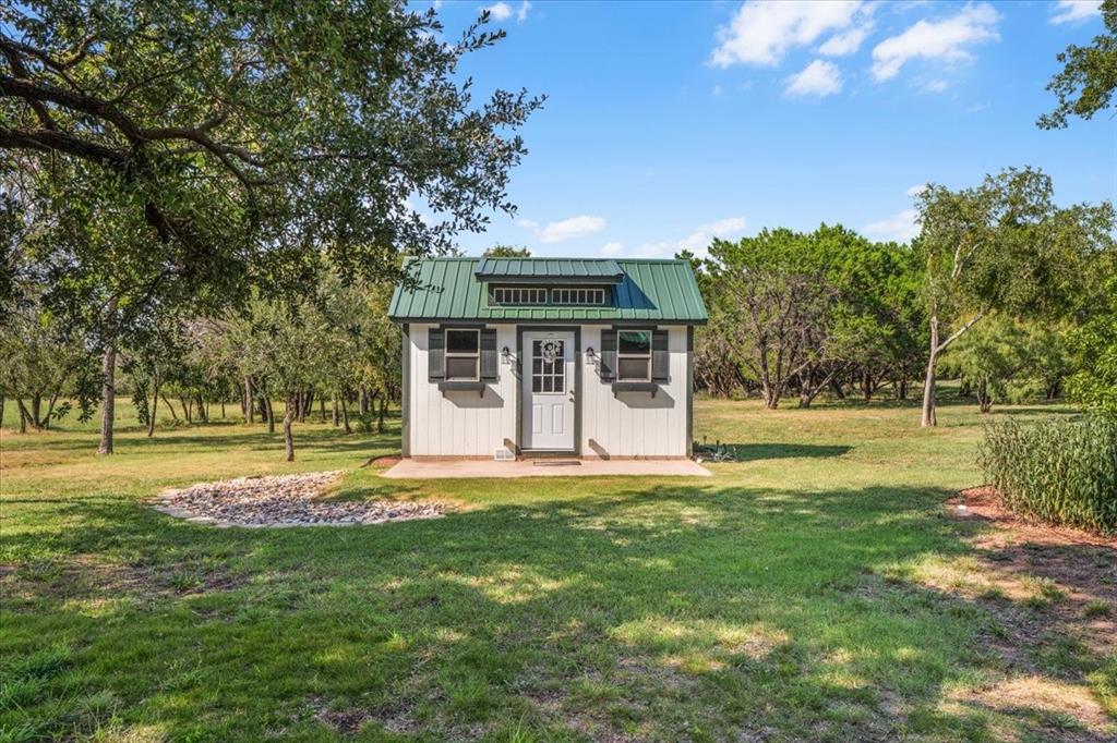 Weatherford, Texas, 76087, United States, 3 Bedrooms Bedrooms, ,2 BathroomsBathrooms,Residential,For Sale,2005705