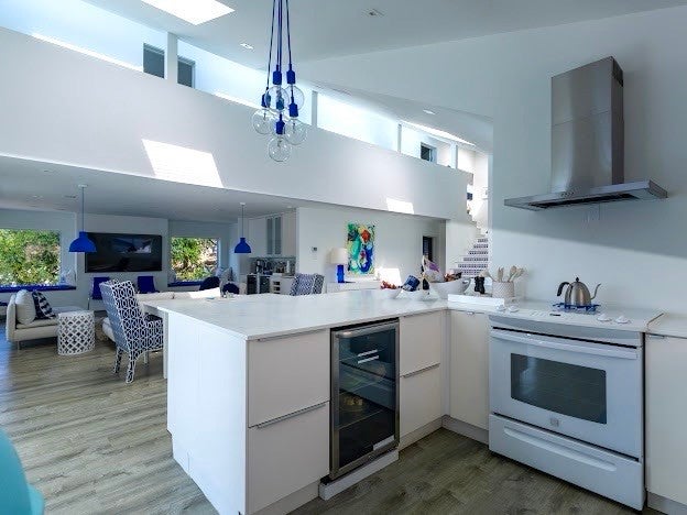 Possum Kingdom Lake, Texas, 76449, United States, 5 Bedrooms Bedrooms, ,4 BathroomsBathrooms,Residential,For Sale,1974399