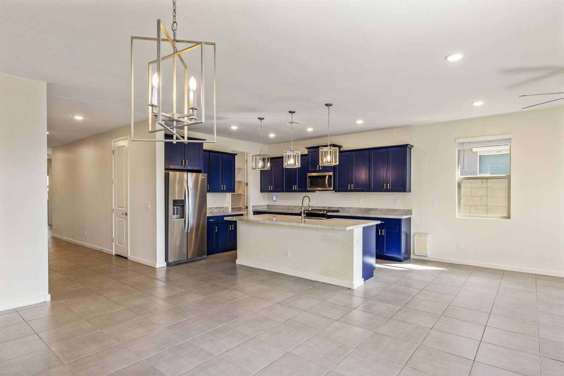  16023 W El Cortez Place¦Surprise, AZ - 物件實景