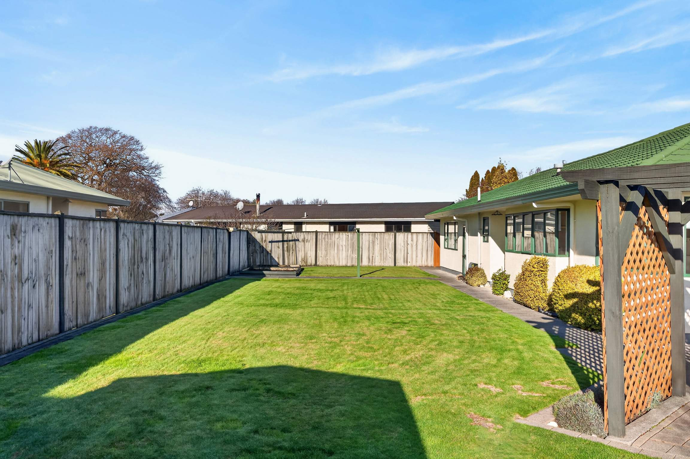  Sun-Filled Family Home with Space to Spare - 物件實景