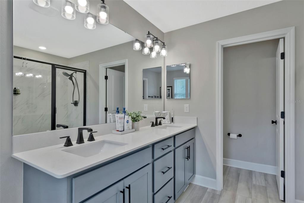 St Cloud, Florida, 34772, United States, 5 Bedrooms Bedrooms, ,3 BathroomsBathrooms,Residential,For Sale,1970821