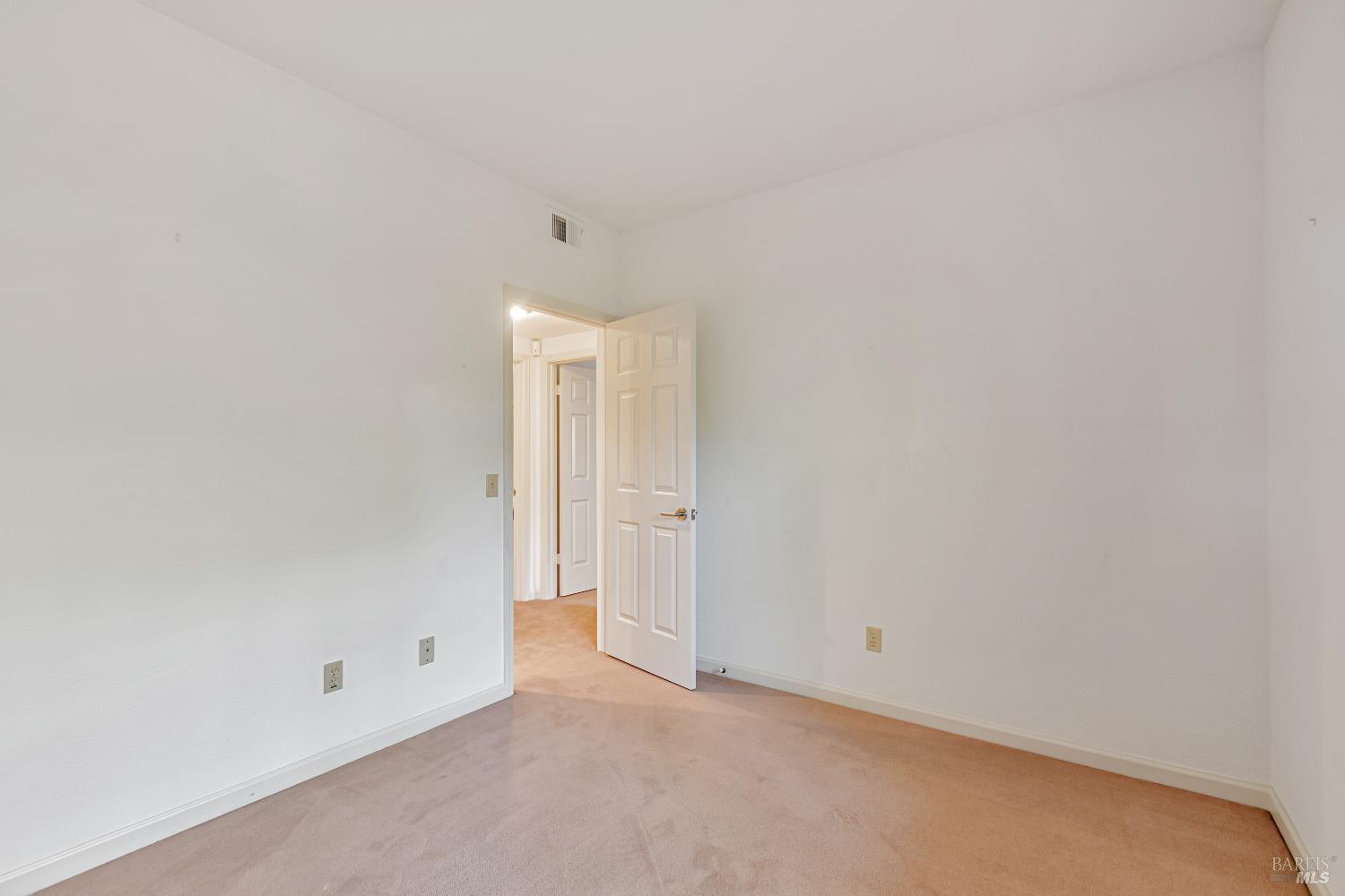 Santa Rosa, California, 95403, United States, 3 Bedrooms Bedrooms, ,3 BathroomsBathrooms,Residential,For Sale,1958612