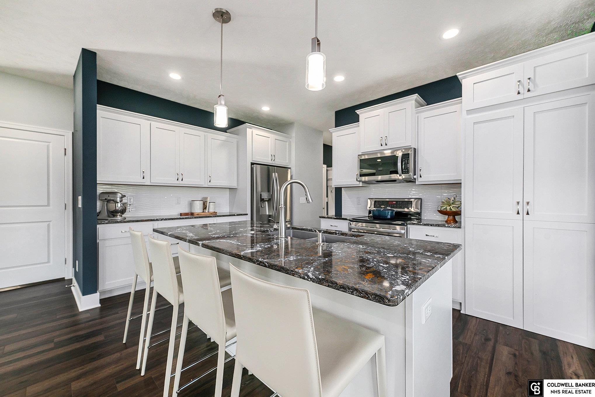 Bennington, Nebraska, 68007, United States, 6 Bedrooms Bedrooms, ,4 BathroomsBathrooms,Residential,For Sale,1969201