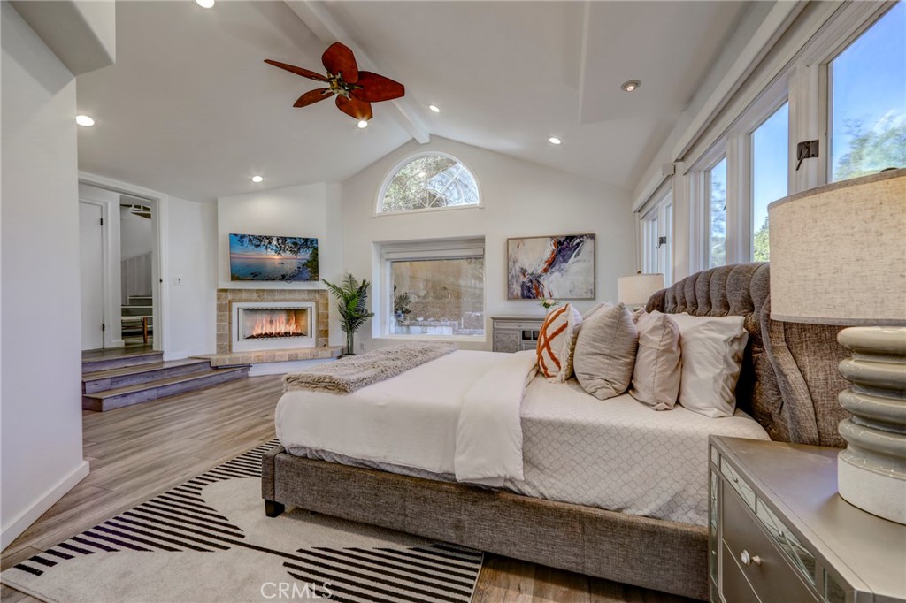 Studio City, California, 91604, United States, 4 Bedrooms Bedrooms, ,3 BathroomsBathrooms,Residential,For Sale,1991680