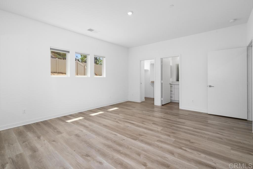 El Cajon, California, 92020, United States, 3 Bedrooms Bedrooms, ,3 BathroomsBathrooms,Residential,For Sale,1932515