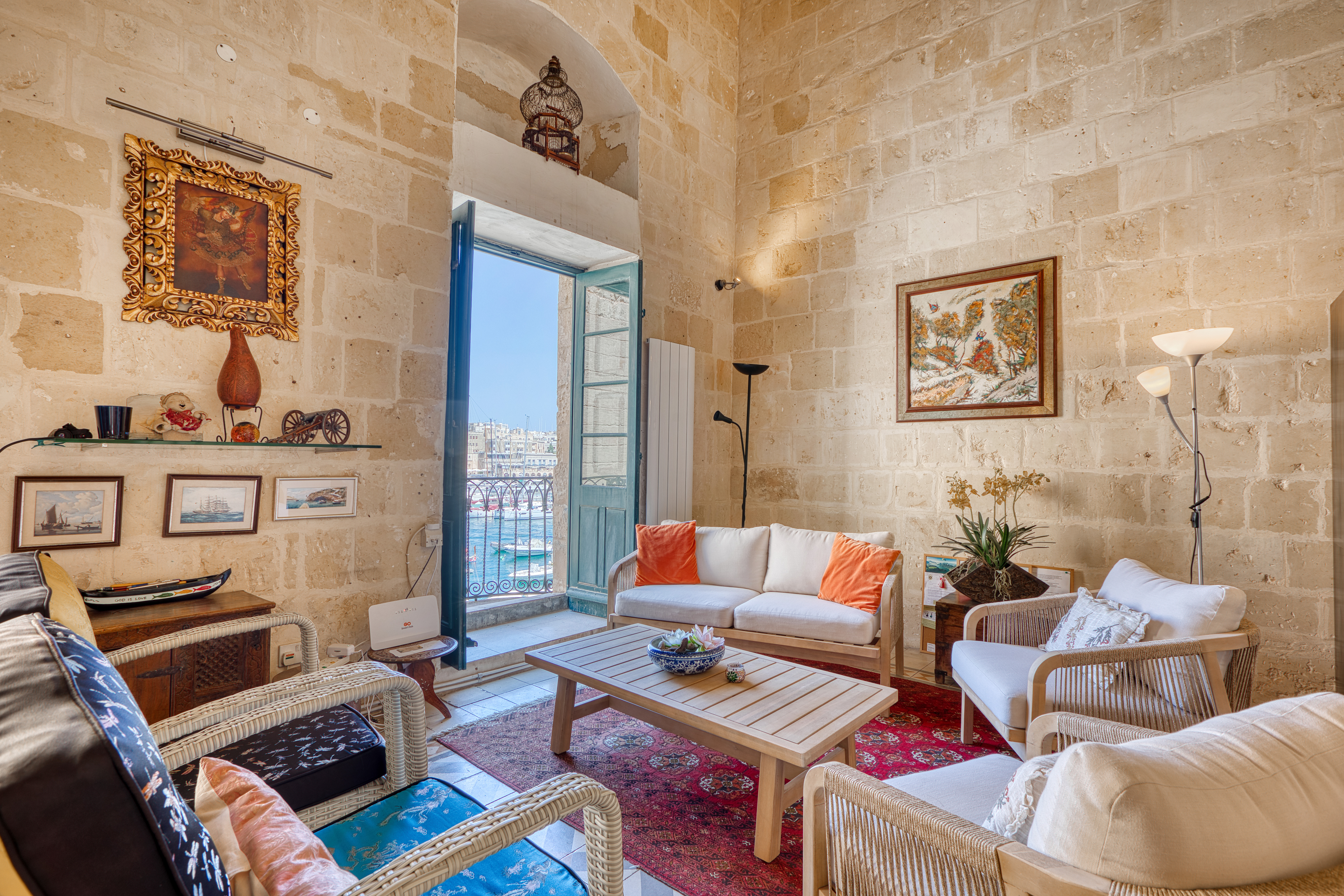  House of Character with Marina and Waterfront Views - 物件實景