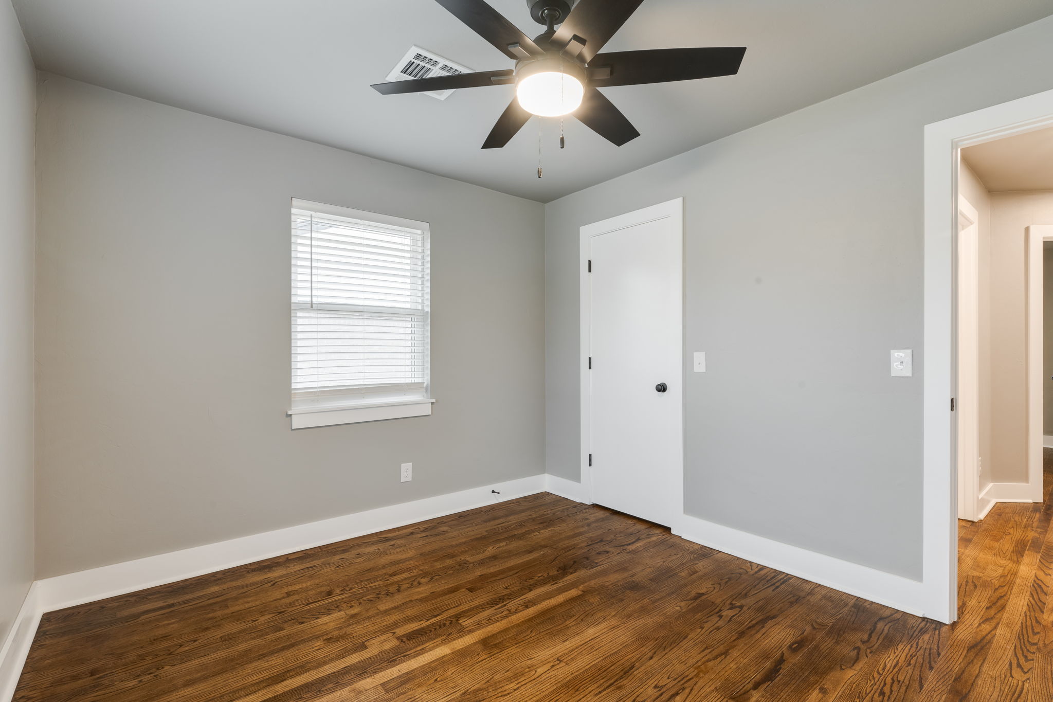  2000 Andover Court, The Village, OK 73120 - 物件實景