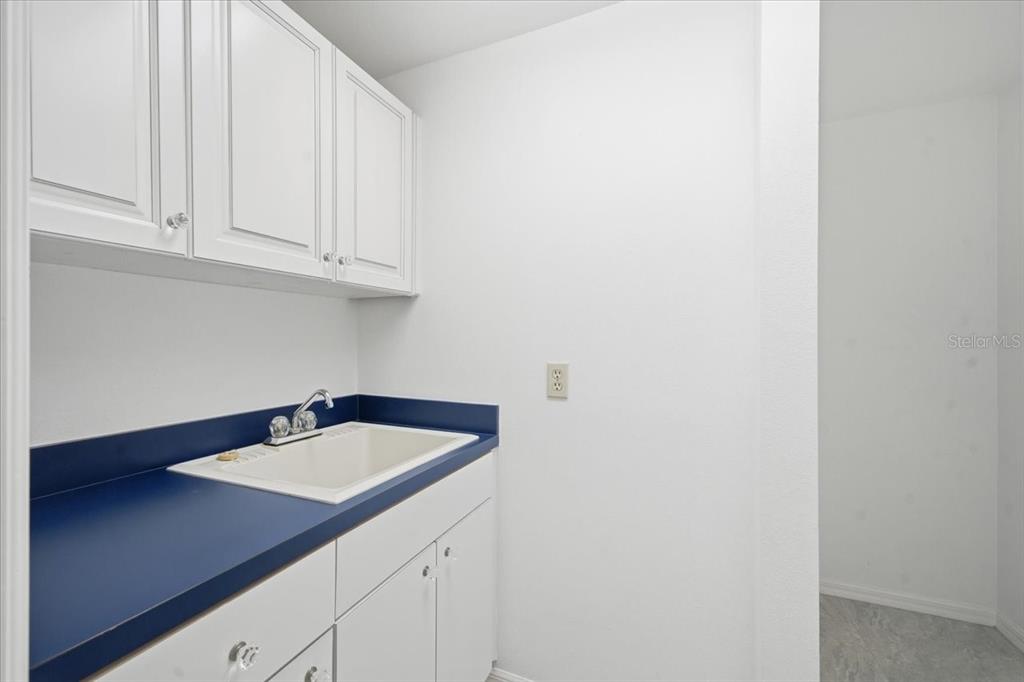 Tampa, Florida, 33647, United States, 4 Bedrooms Bedrooms, ,6 BathroomsBathrooms,Residential,For Sale,1989549