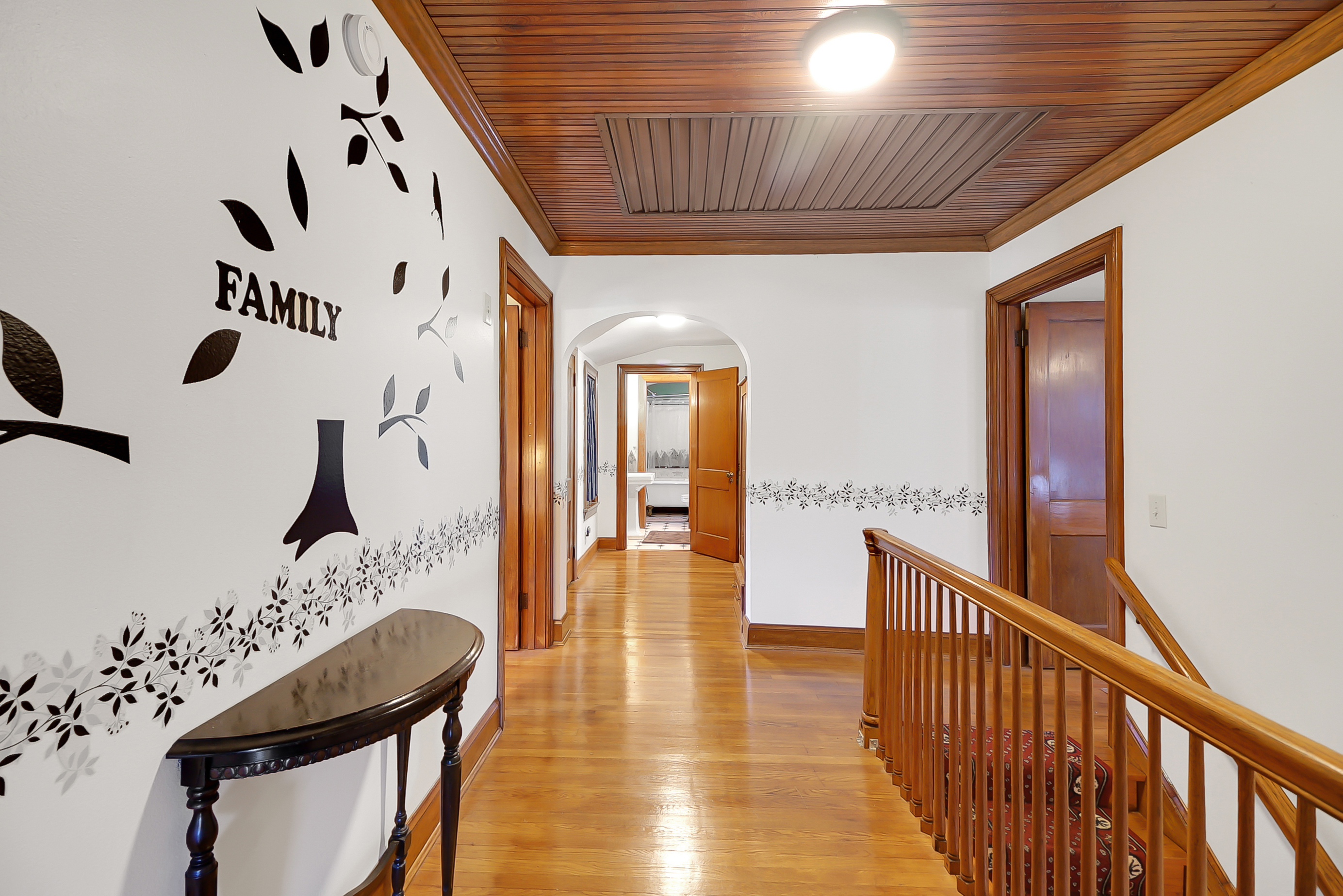 Yalaha, Florida, 34797, United States, 5 Bedrooms Bedrooms, ,4 BathroomsBathrooms,Residential,For Sale,1975837