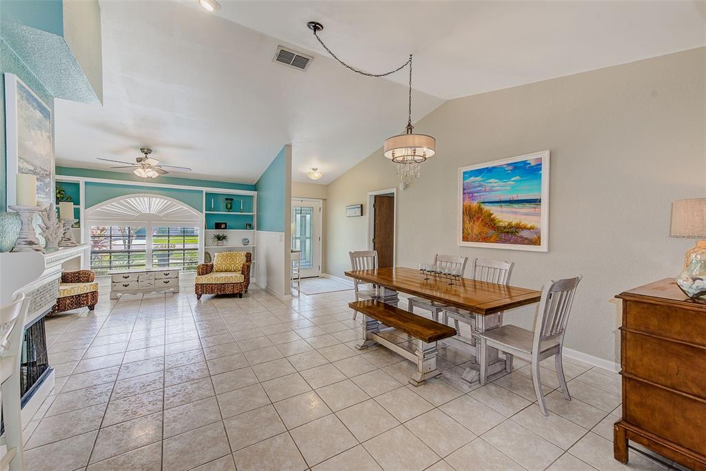 Largo, Florida, 33773, United States, 3 Bedrooms Bedrooms, ,2 BathroomsBathrooms,Residential,For Sale,1939430